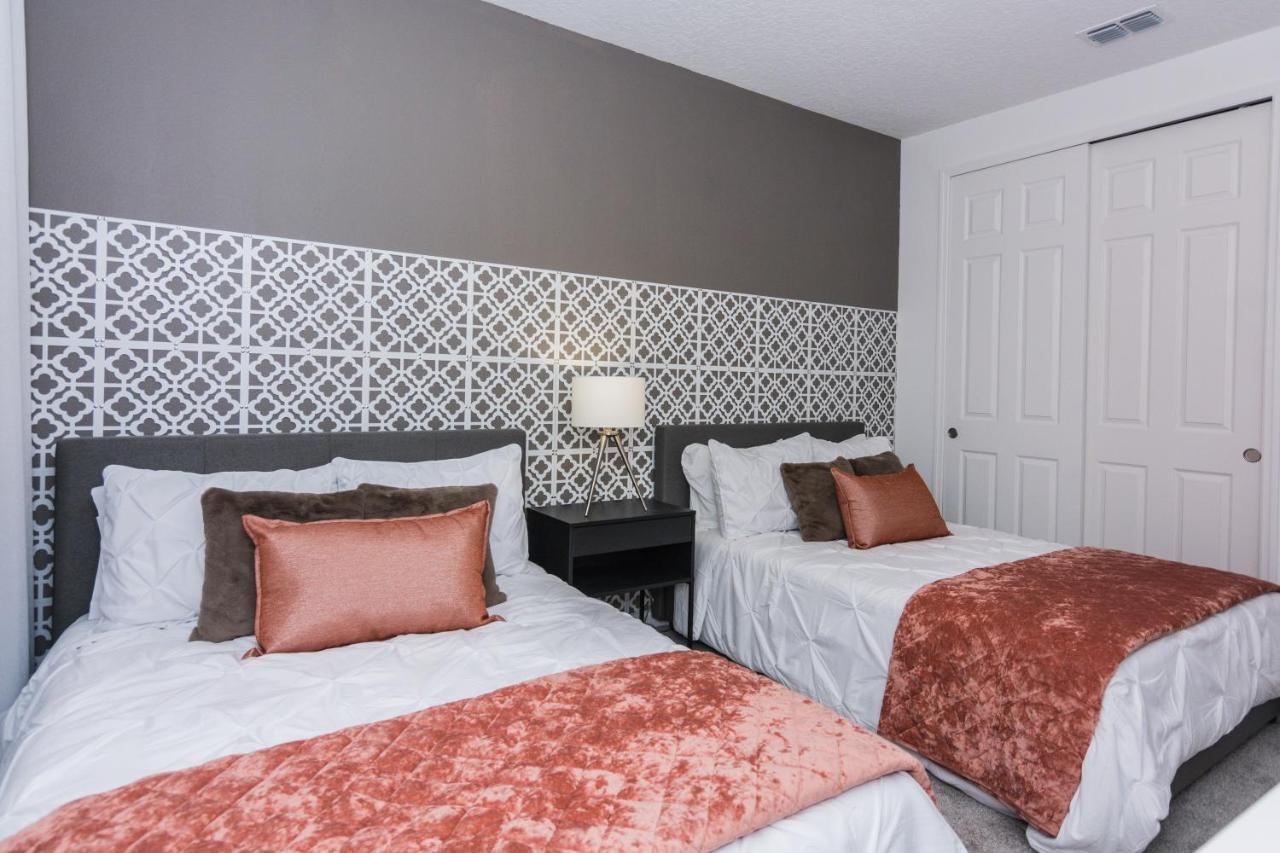 Brand New 9 Bedrooms House With Private Pool, Star Wars Game Room, Theme Rooms And Lake View Sa2145 Kissimmee Exterior photo