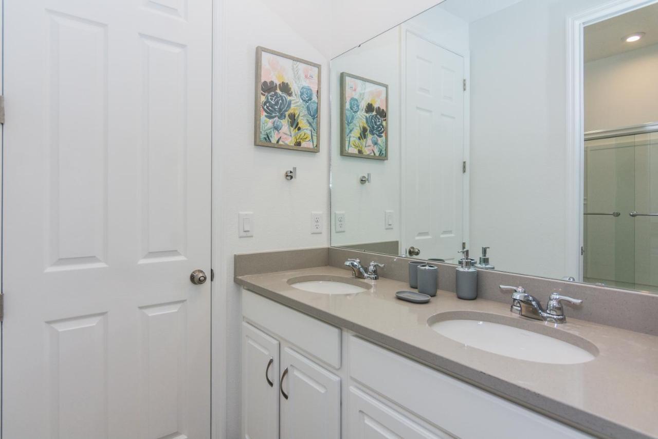 Brand New 9 Bedrooms House With Private Pool, Star Wars Game Room, Theme Rooms And Lake View Sa2145 Kissimmee Exterior photo